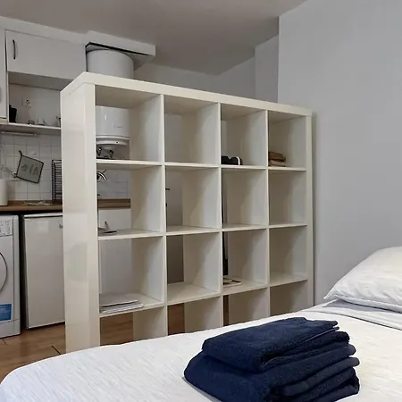 Life Alfama Iii Lisboa